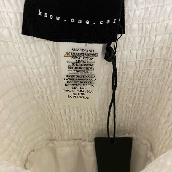 Know One Cares White 100% Cotton Smocked Bust Eyelet Maxi Dress NWT Size Medium - Picture 3 of 4